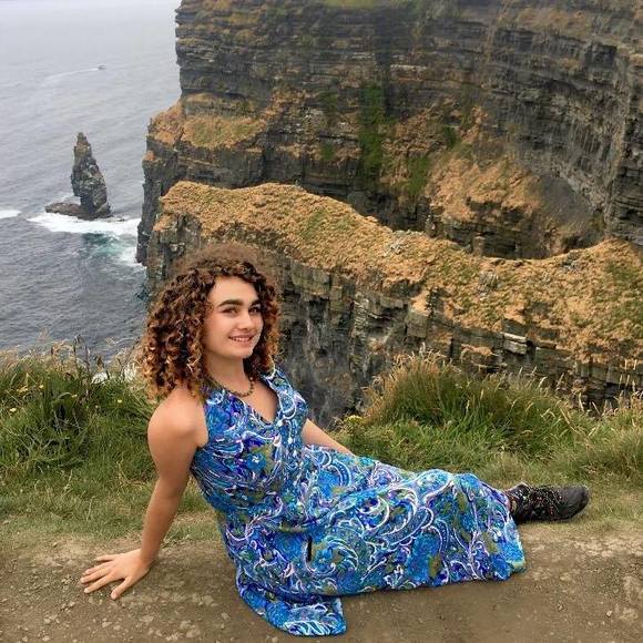 Meet your Posher, Chloe' - Picture 1 of 1